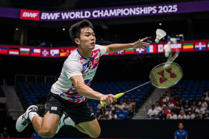 Pemain bulutangkis beraksi di Kejuaraan Dunia BWF 2025